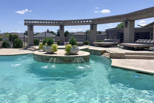 Resort-Style Pool Resort-Style Pool