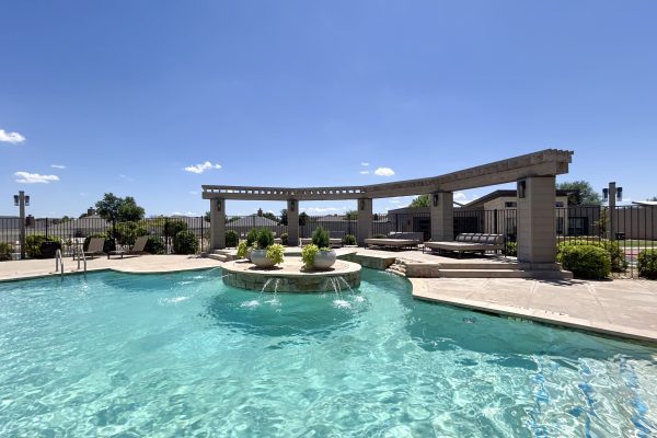 Resort-Style Pool Resort-Style Pool